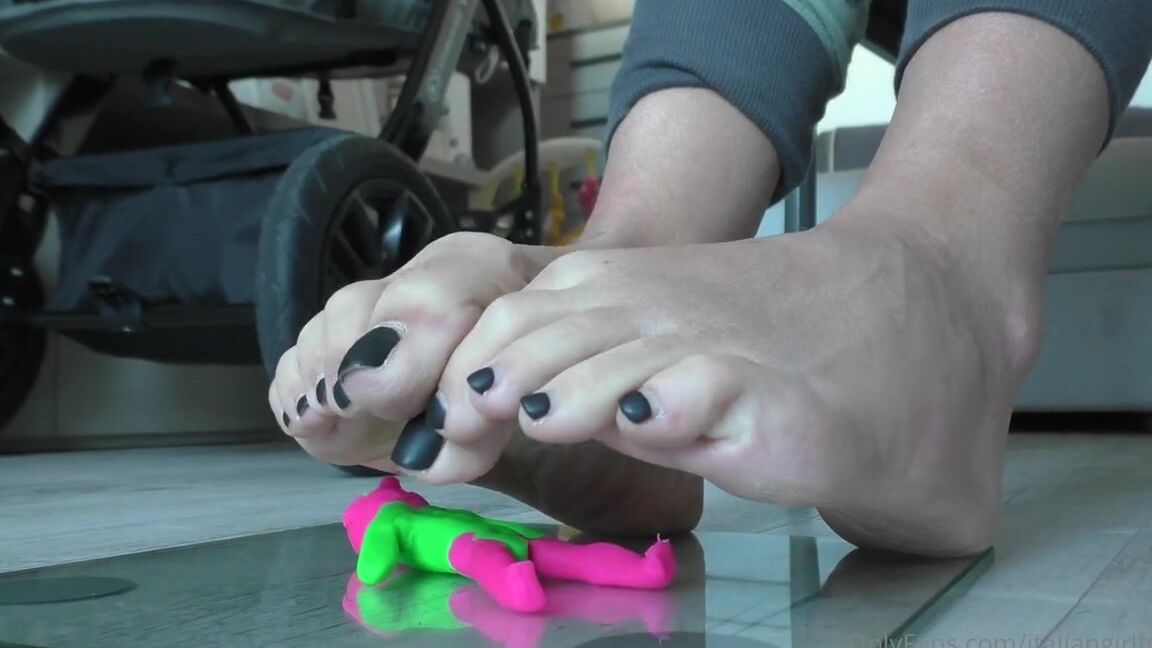 Italian Girlfriend Nicknamed Italiangirlfriend 07 25 2022 Onlyfans Video Play Dough Fun