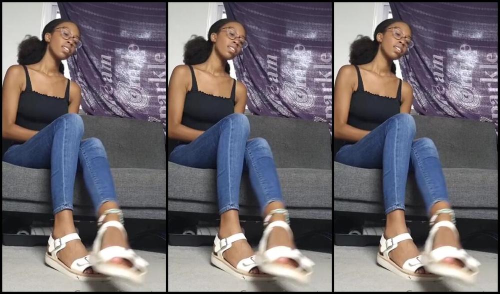 Ceceprincesstoes Nicknamed Cecesprincesstoes 09 17 2022 Onlyfans Video 3 Minute Shoe Play With Sandels Keep Your Eye On My Sandels As I Dangle Them