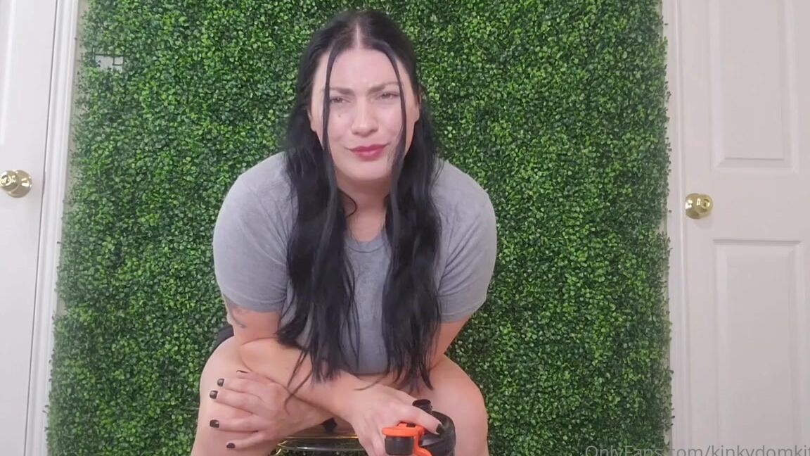 Giantessjulia Nicknamed Kinkydomkitty91 08 11 2025 Onlyfans Video Giantess The Pre Workout Kicked In An Made Me Super Gassy