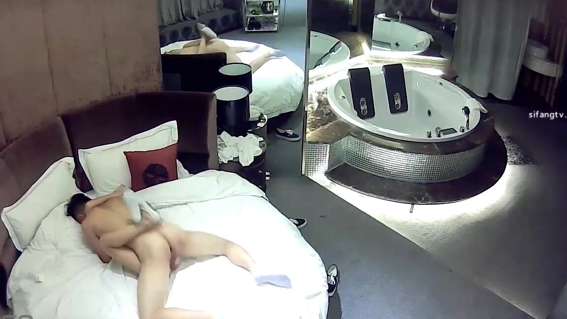 Asian Hidden Camera Couples Escorts 86811