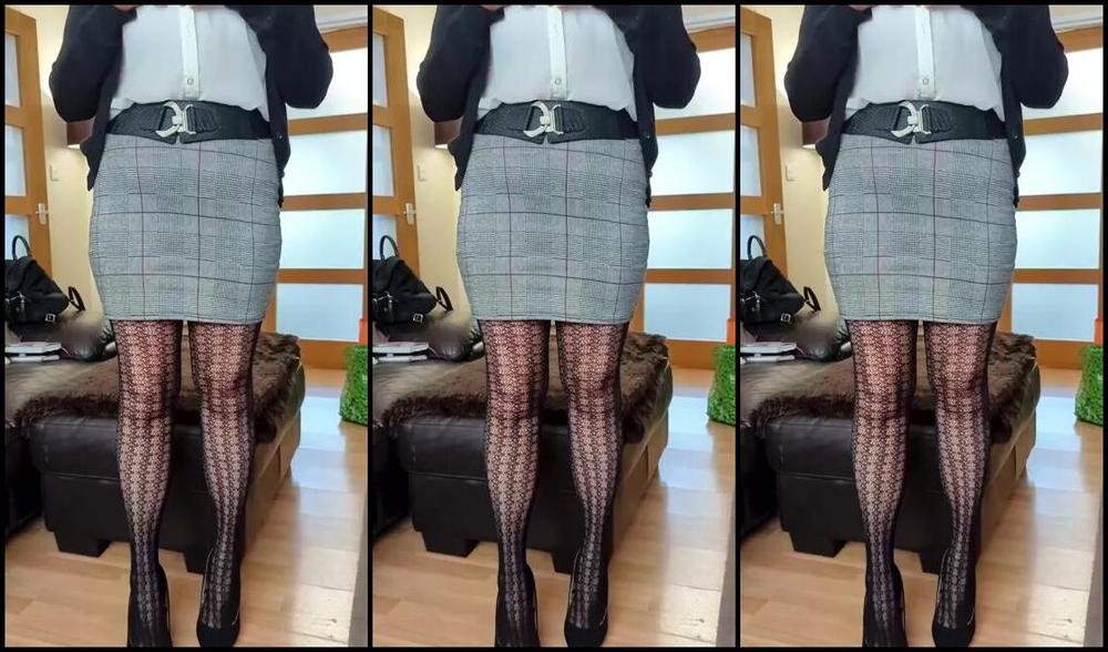 Mrs Sandie Nicknamed Mrssandie Onlyfans 03 10 2022 Do You Like These Tights