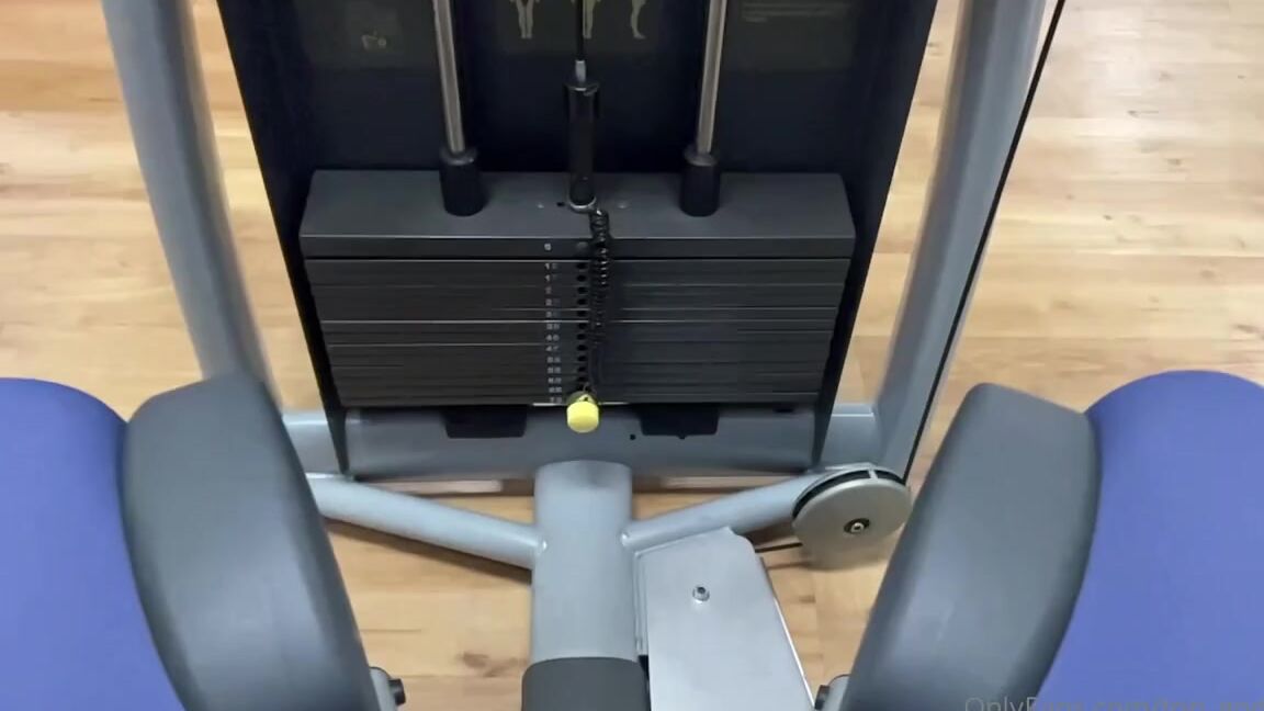 Charlie Mill Nicknamed Amazoniancharlie 10 10 2022 Onlyfans Video Imagine Your Head Inbetween These You Dirty Little Boy