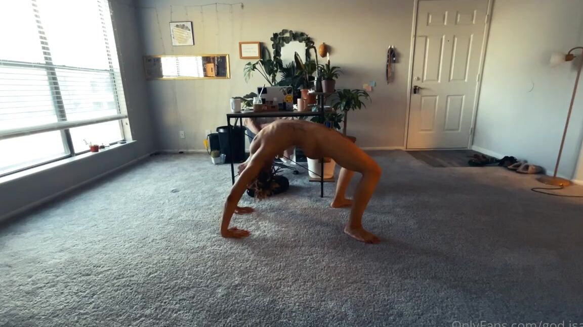 Goddess Adina Nicknamed God Isadina 03 16 2022 Onlyfans Video A Quick 10 Min Flow In The Middle Of My Work Day Is All I Really