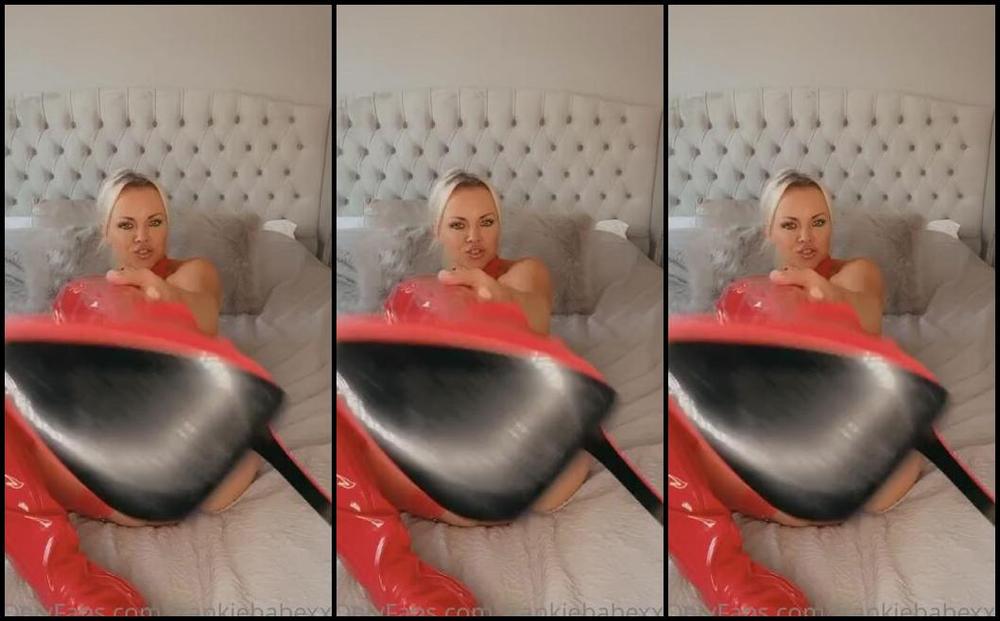 Frankiebabe Nicknamed Frankiebabexxx Onlyfans Love The Sound Off The Pvc Boots