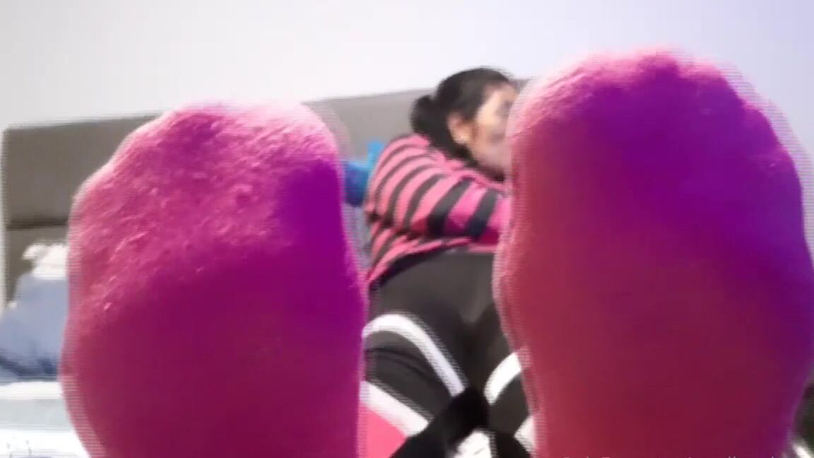 Marilyn Cutes Feet Nicknamed Marilynebonyfeet 06 08 2023 Onlyfans Video Smell Them Loser