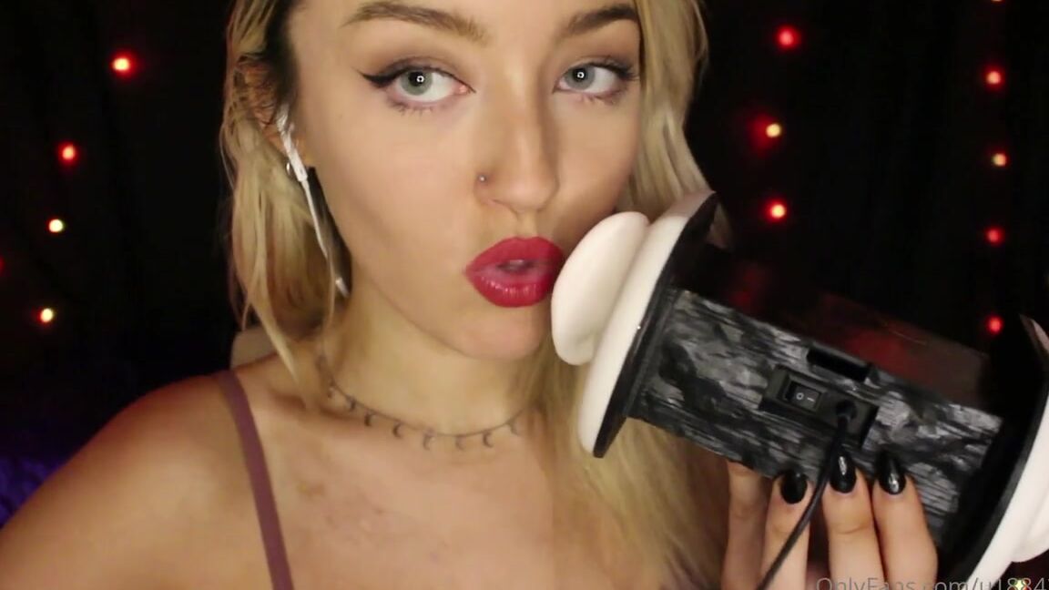 Xsnowy Nicknamed Xsnowy Onlyfans Who Wants An Eargasm Hope You Enjoy My Latest Asmr Of Lots Of Kissing Sounds Ear