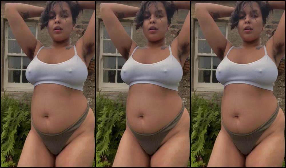 Petite Maya Nicknamed Mayapetite 11 23 2023 Onlyfans Video I Miss My Little Trip To Scotland So Much Look At How Cute My Belly Looked X 1080P