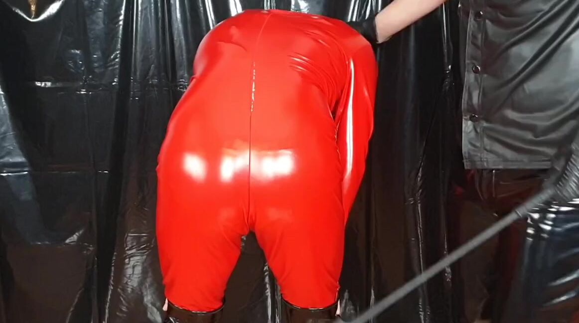 Reina Leather Nicknamed Reinaleather Onlyfans During G The Weekend I Did A Live Show And This Happened At The Other Side