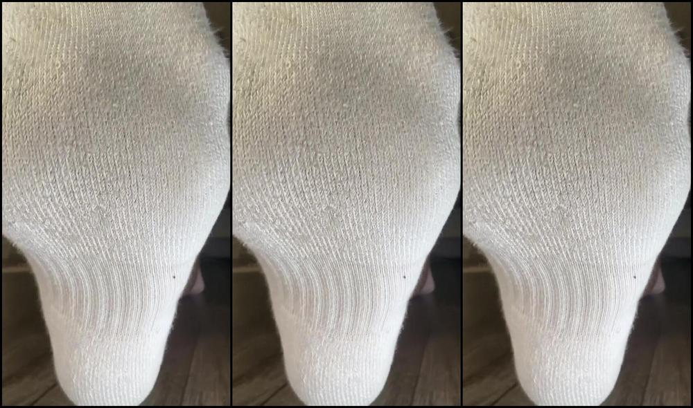 Thehappy Soles Nicknamed Thehappy Soles 01 02 2025 Onlyfans Video Getting Home After Volleyball To Have My Little Worship My Hard Working Socks Nike Crew 1080P