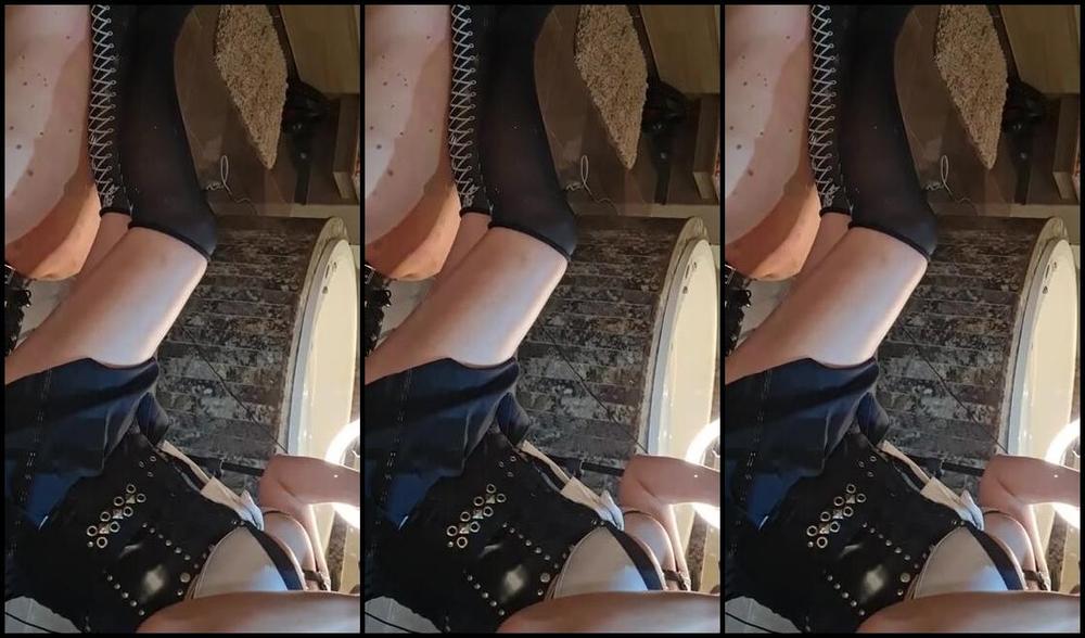 Domme Ju Leah Nicknamed Mistressjuleah 08 02 2024 Onlyfans Video Querem Ver Mais Saltos Esmagando A Concorr Ncia Hahahah