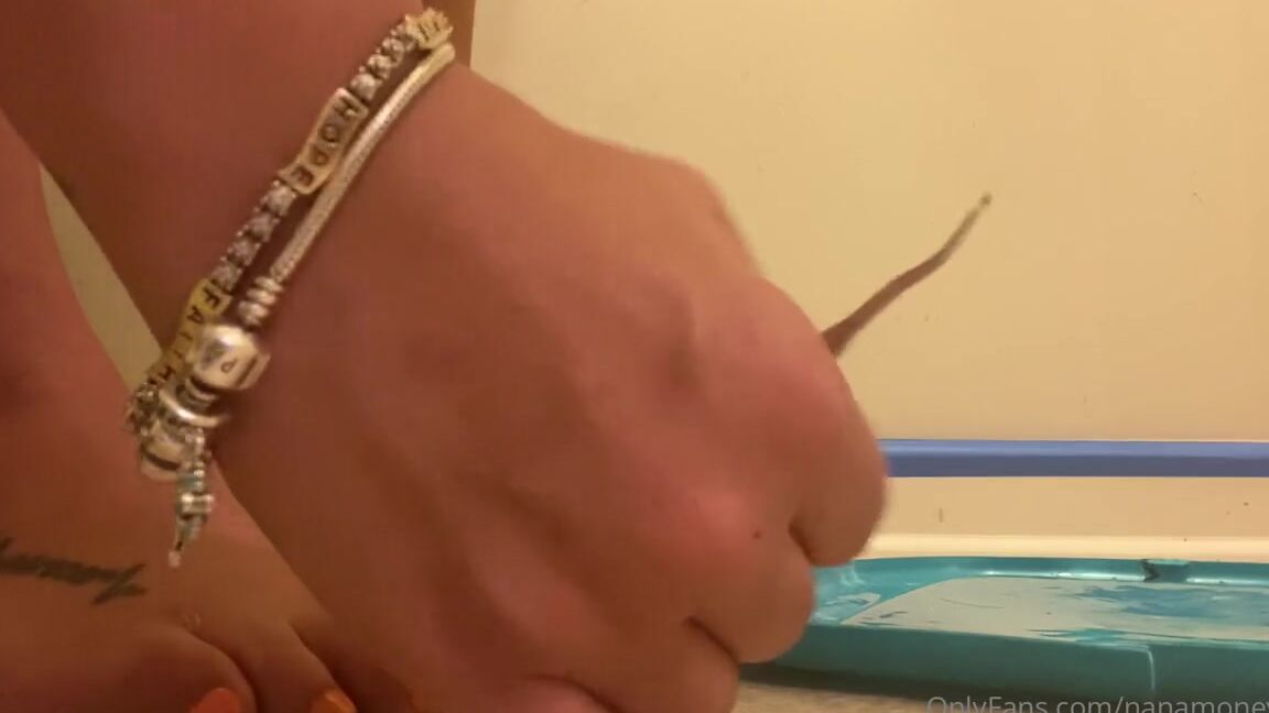 Nanadagodd Nicknamed Nanamoneyfeet Onlyfans Missed My Appointment Playing Around With Nina So I Gave My Self A Pedi Til Monday