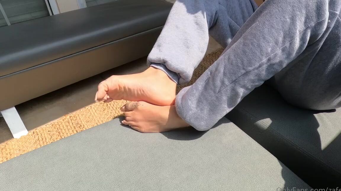 Zafeet Nicknamed Zafeetllc 05 18 2025 Onlyfans Video Sunny Toes And Toe Pops
