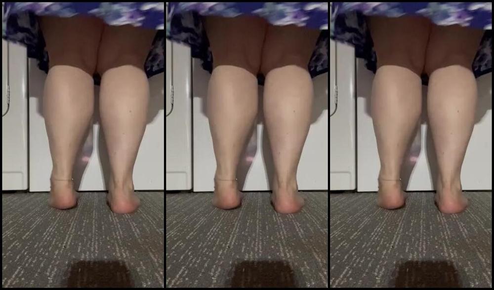 Fattyfeet420 Nicknamed Fattyfeet420 08 01 2024 Onlyfans Video Lots Of Sole Stretching And Tippy Toes Calf Flexing