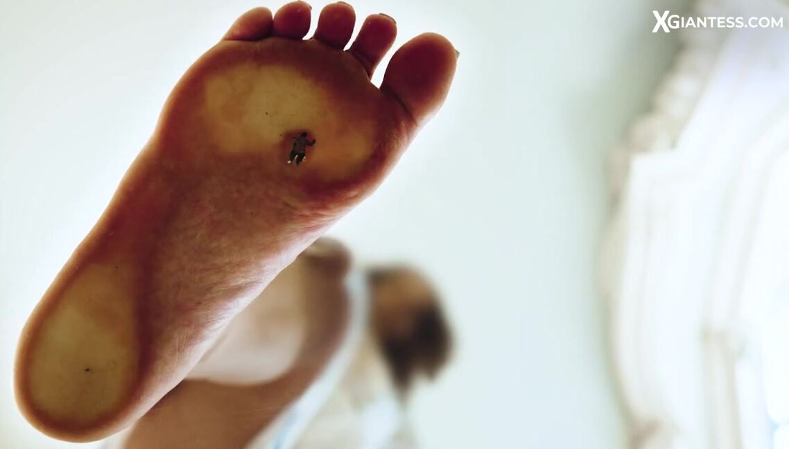 Giantess Ella Nicknamed Giantessella 08 24 2024 Onlyfans Video Story Its Your Birthday And Your Wife Wants To Give You Something Very Special Ku