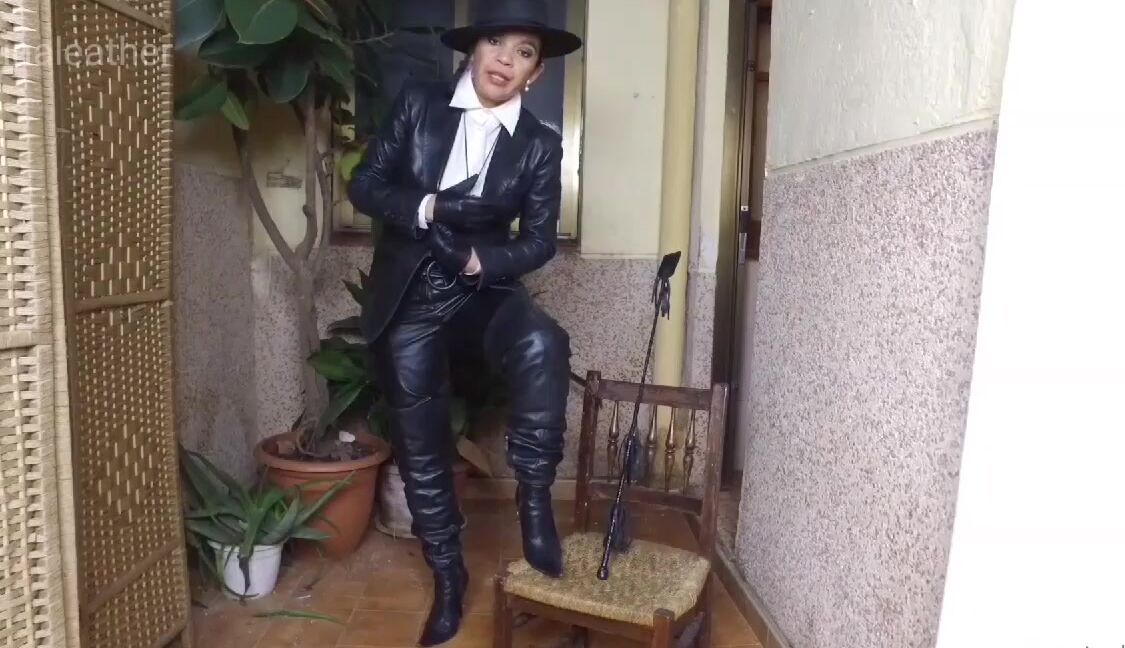 Reina Leather Nicknamed Reinaleather Onlyfans Two Minutes Of One Scene From My Video You Need A Punisher That I Couldnt Use