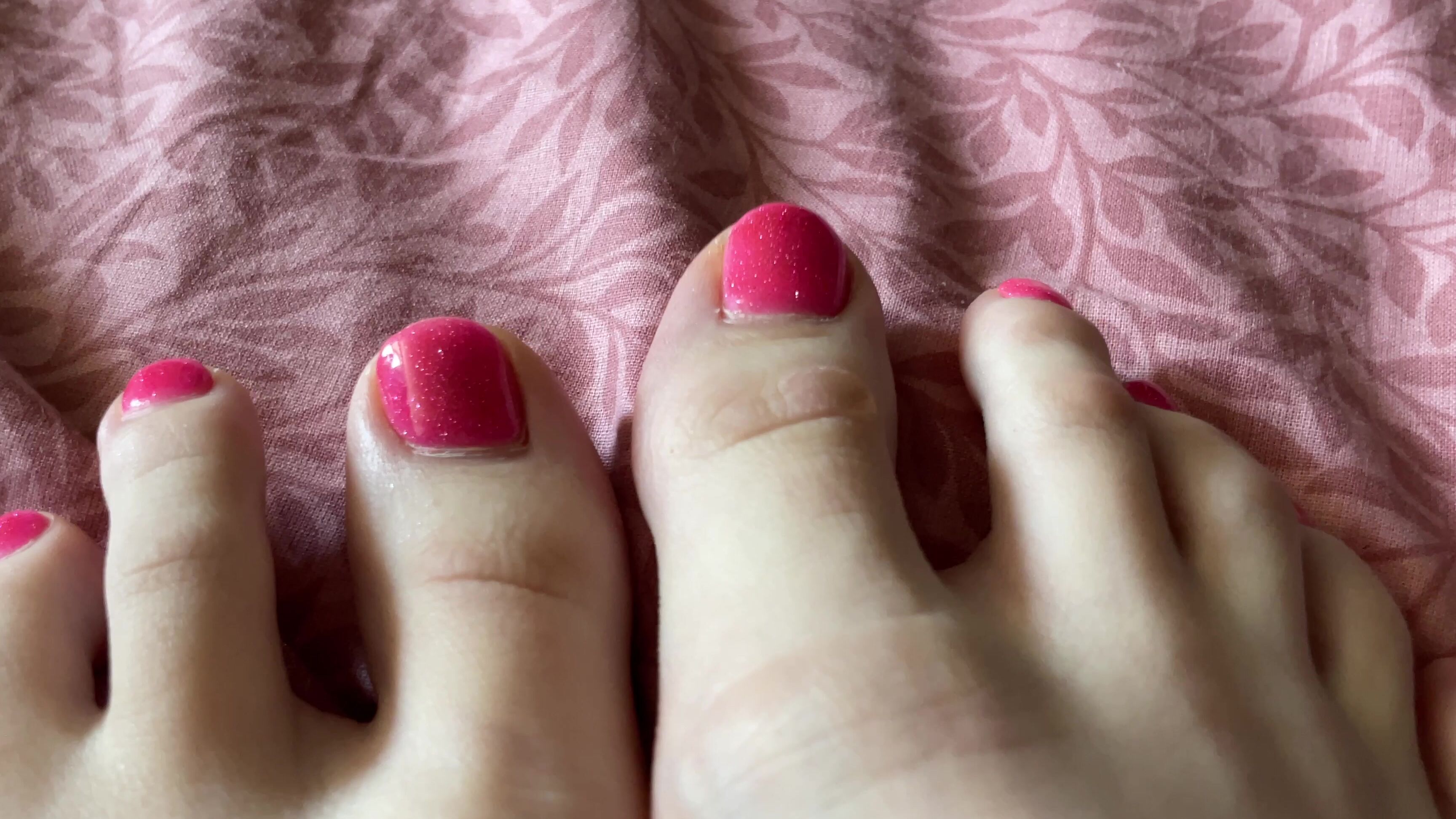 "Babyheavanian" feet, footfetish, nailpolish, sfw, toenailfetish, toenailpolish My pink toe nails manyvids