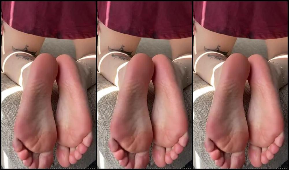Mes Petits Pieds Nicknamed Mpetitspieds Onlyfans 06 18 2023 Video 733384