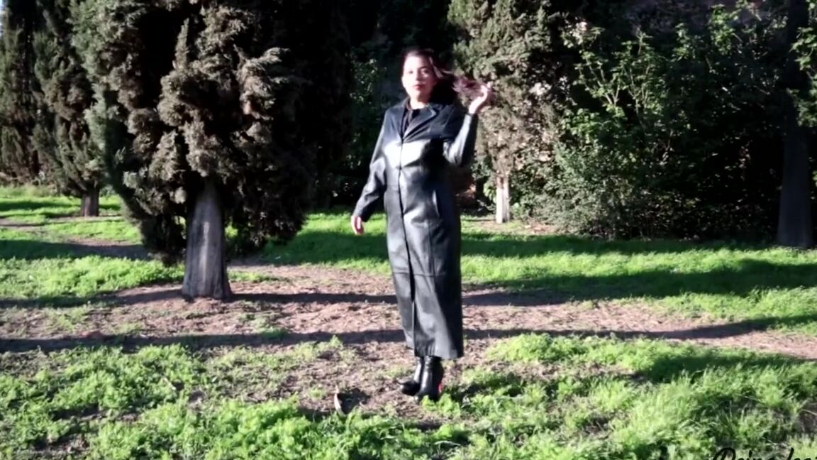 Reina Leather Nicknamed Reinaleather Onlyfans