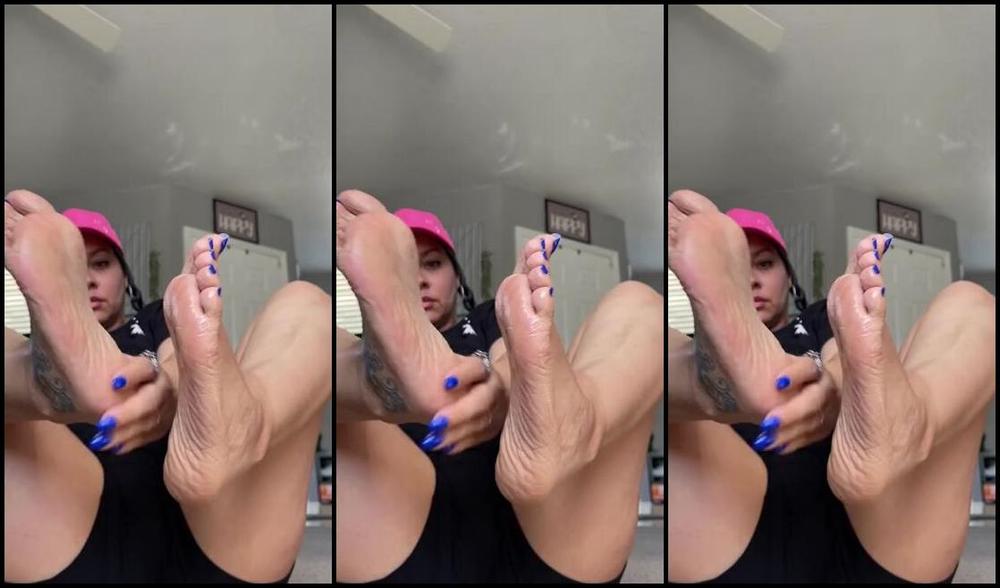 Deedee Nicknamed Deedeericanfeet 04 14 2025 Onlyfans Video As Requested Oily Feet Up Claps