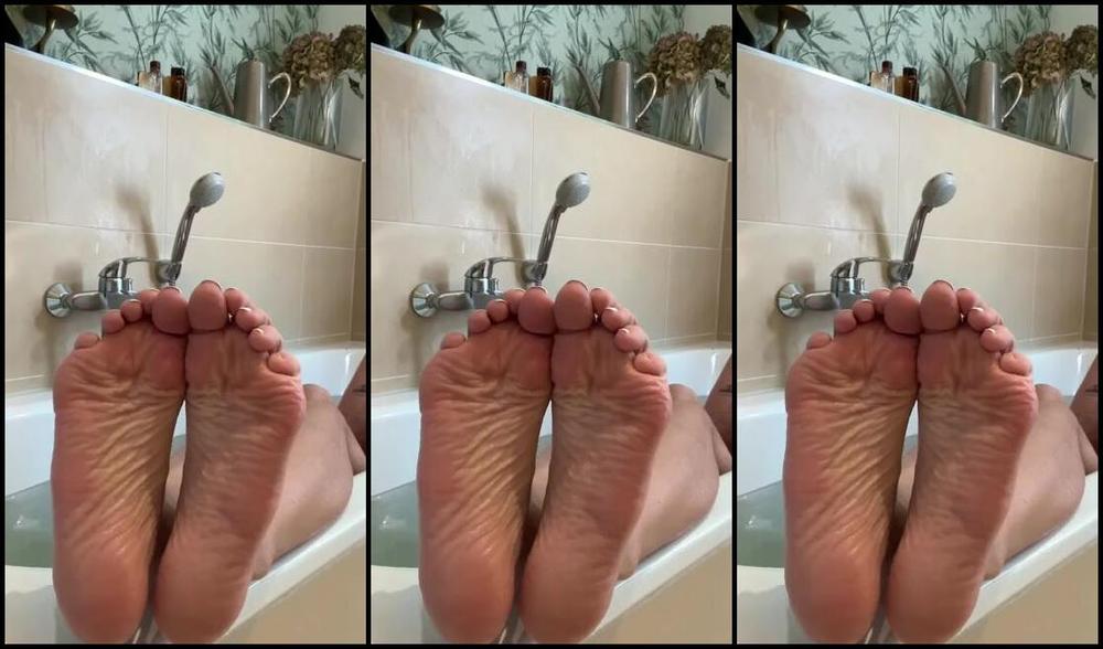 Maxi Rose Nicknamed Cutestickyfeet 04 13 2024 Onlyfans Video Sensual Bathtub Joi I Am Naked In My Bathtub Teasing You With My Body