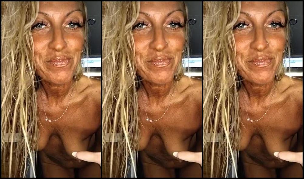 Bluevip Nicknamed Weloveblue 09 26 2023 Onlyfans Video La Donna Di Casa Quasi Perfetta Parte I