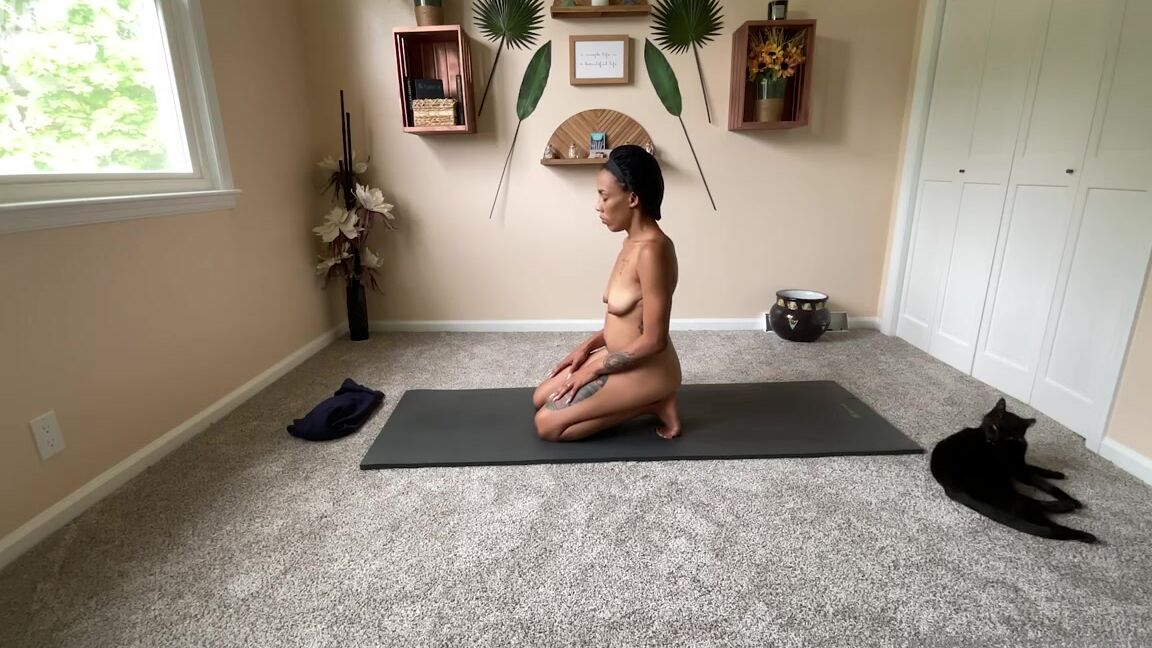 Goddess Adina Nicknamed God Isadina 07 05 2021 Onlyfans Video We Walk On Our Feet All Day