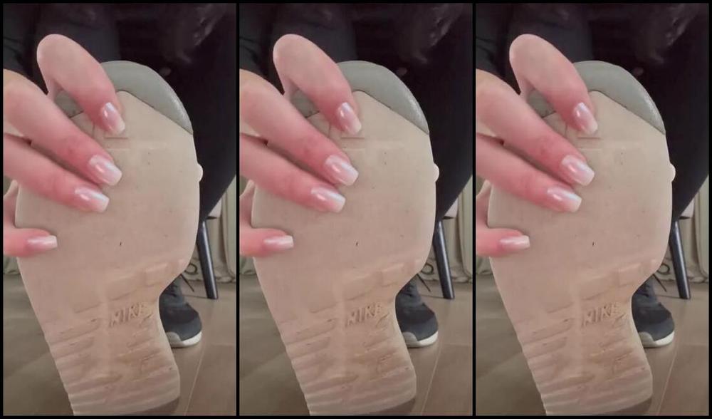 Lovely Sox Nicknamed Lovelysox 06 15 2025 Onlyfans Video Bereit F R Die Nachtschicht Und Um Den Socken Den Letzten Schliff Zu Geben