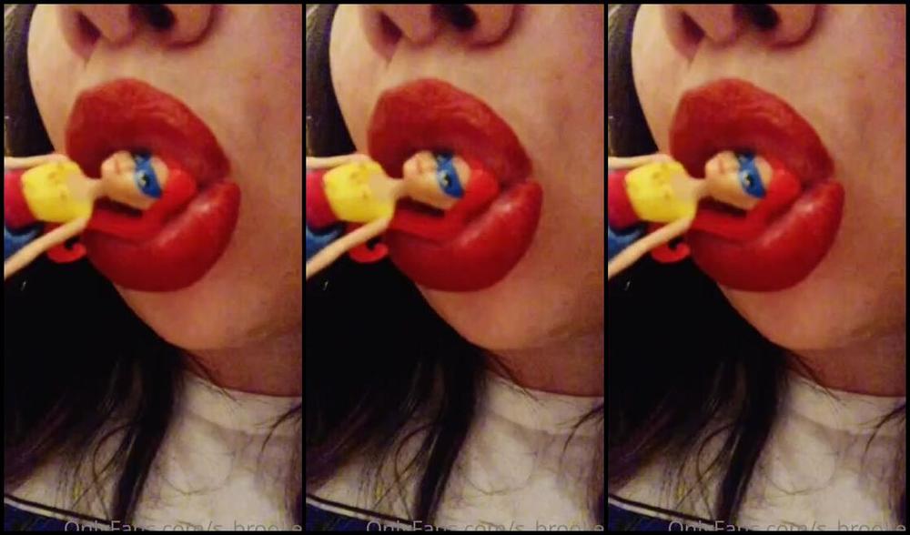 The Lipnotist Nicknamed The Lipnotist 11 30 2020 Onlyfans Video I Want To Eat You Up