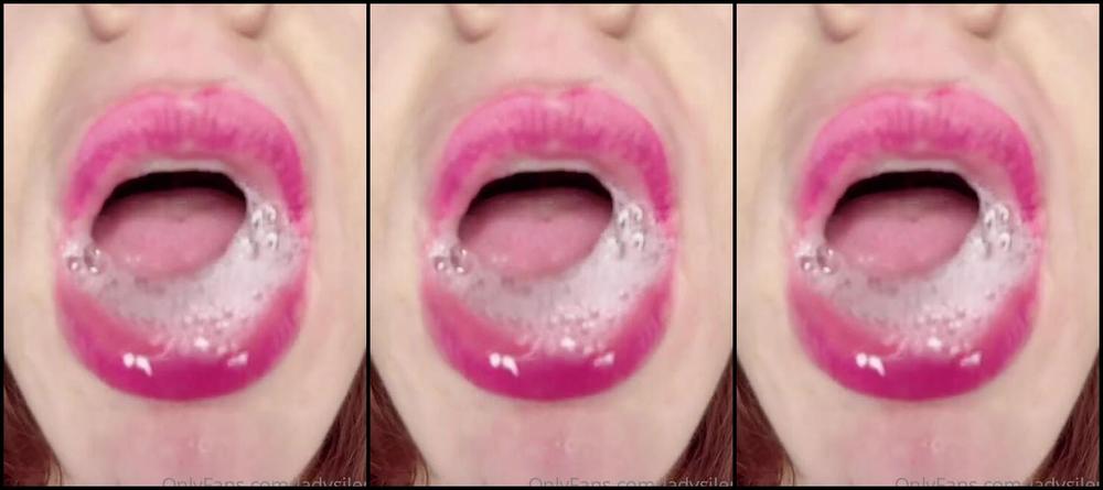 Silente Nicknamed Ladysilent 05 16 2021 Onlyfans Video Licking A Camera With Spit