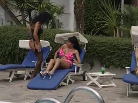 "Donna d'Enrico, Eva Falk as Eva Falchi, Luana Angel as Asia Angel, Nuvola Nera, Petra Lamas as Petta Verdi, Valentine Demy" Hardcore Una Vespa 50 che mi toglie i problemi Boss Film