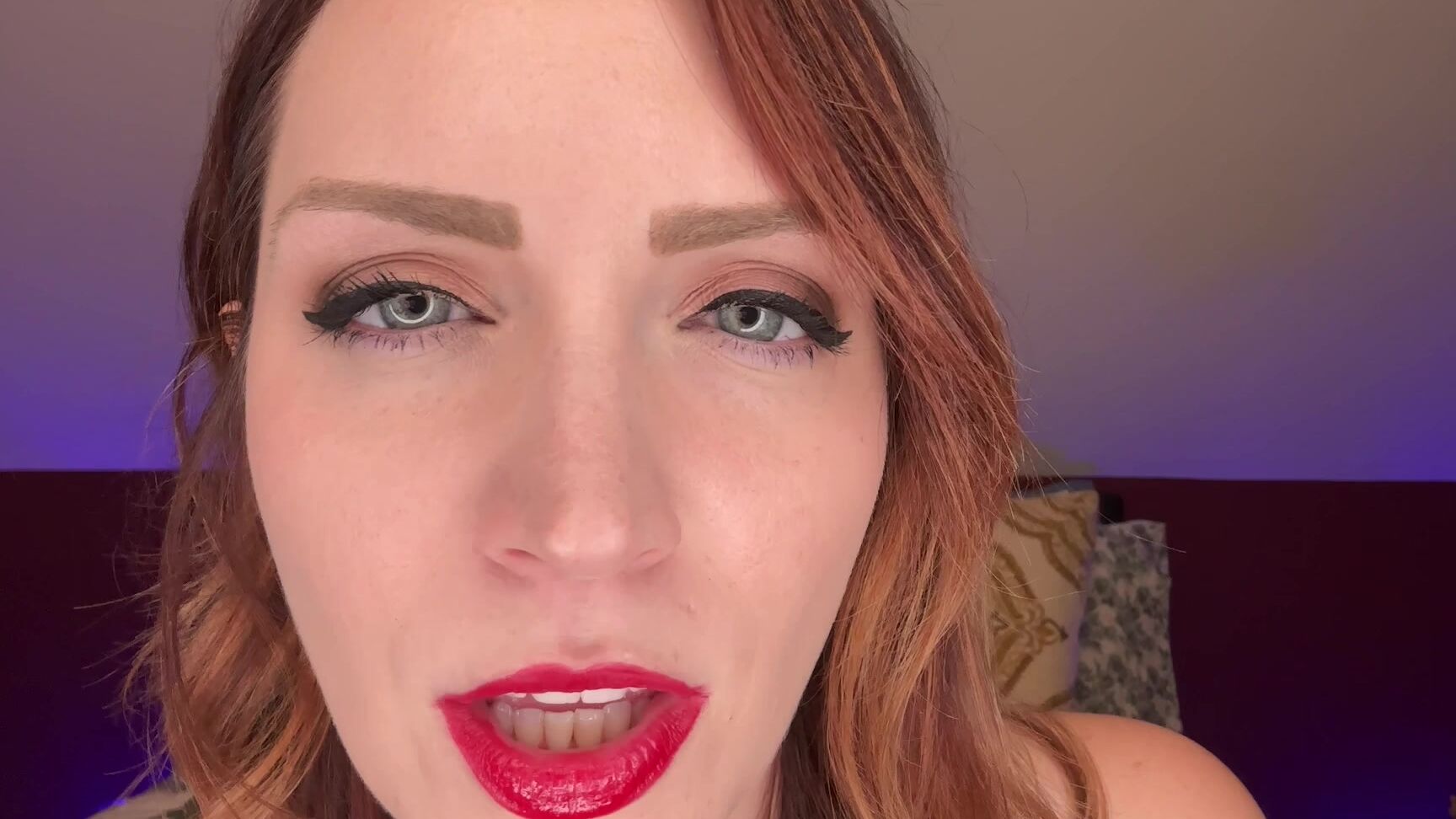 "SneezeGoddess" eyefetish, facefetish, lipfetish, mesmerize, mouthfetish, sfw Mesmer eyes Face Fetish JOI manyvids