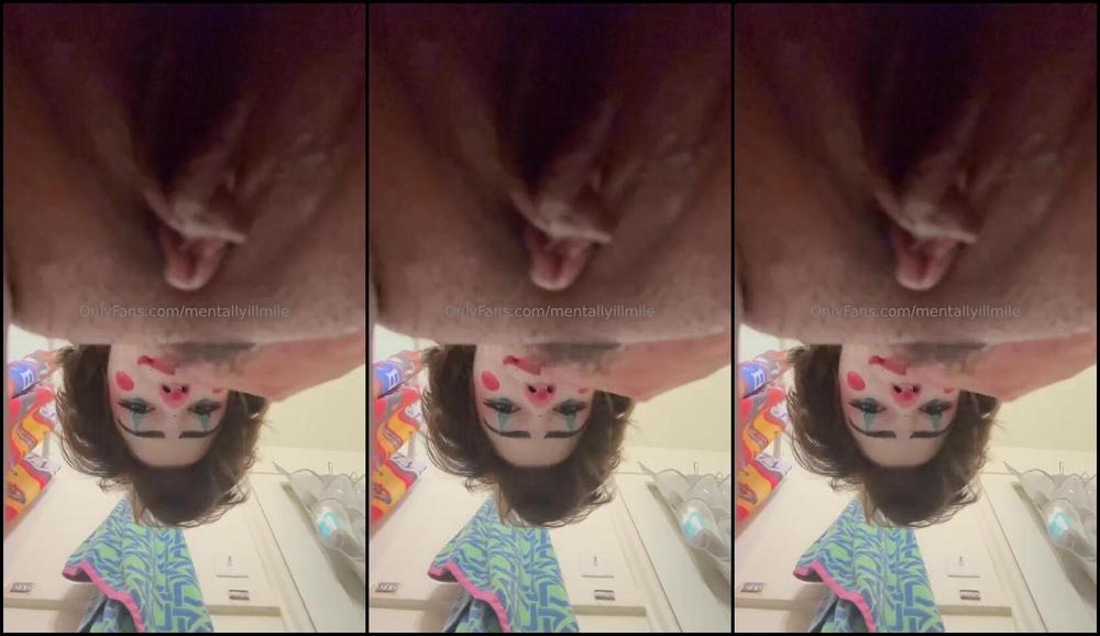 Mentallyillmile Nicknamed Mentallyillmile 01 11 2025 Onlyfans Video Clown Showing You All Her Little Holes 1080P