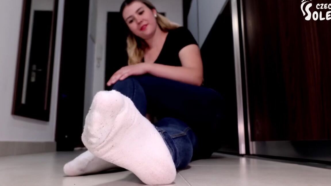 Czechsoles Nicknamed Czechsoles 10 23 2023 Onlyfans Video Goddess Bunny Pure White Socks Do You Want To Sniff Them I Guess You Want
