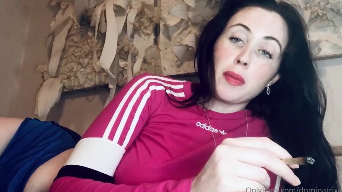 Alison Othia Nicknamed Alisonothia 07 21 2020 Onlyfans Video Special Goddess Smoke Joi And Verbal Humiliation For My Darlings N
