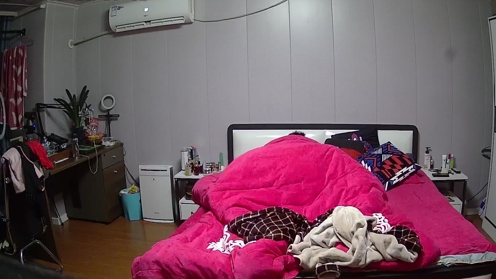 Asian Hidden Camera Couples Escorts 86824