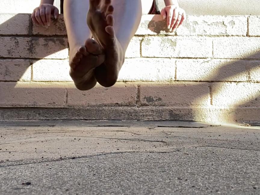 Findomfeetgirl Nicknamed Dirtyfeetgirl92 10 30 2021 Onlyfans Video Sexy Front View Video