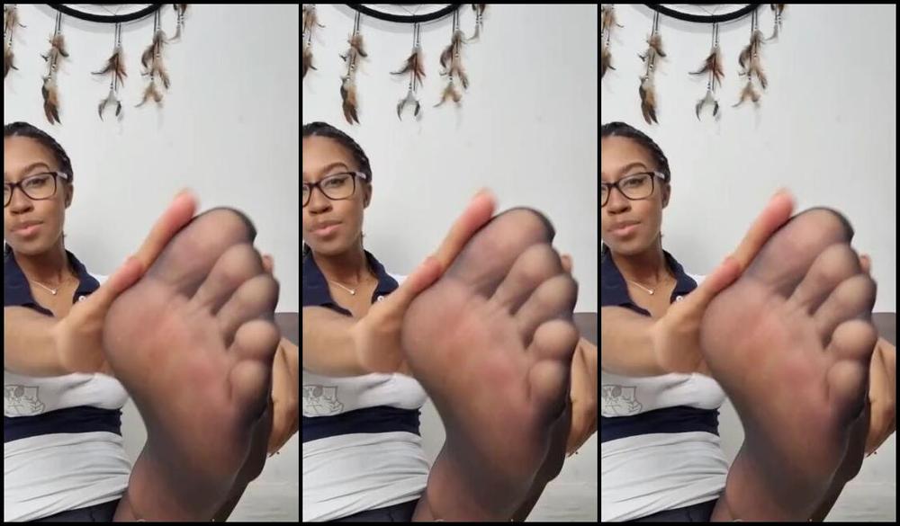 Ceceprincesstoes Nicknamed Cecesprincesstoes 08 03 2021 Onlyfans Video I Actually Really Like The Smell Of My Feet In Nylons If I Was More Flexible