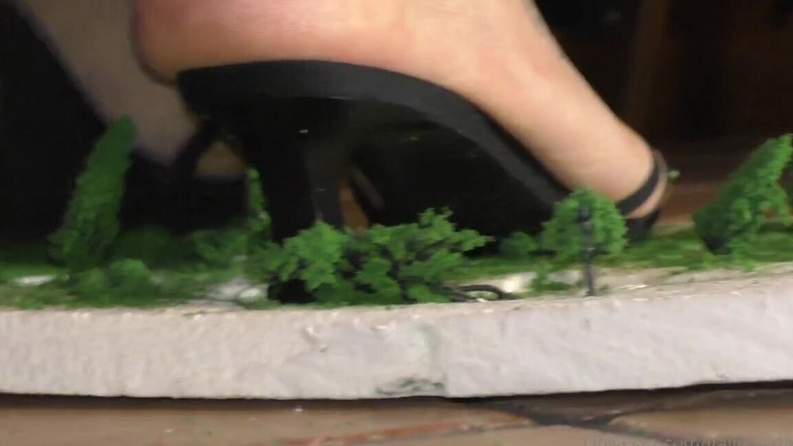 Italian Girlfriend Nicknamed Italiangirlfriend 07 22 2022 Onlyfans Video My Boyfriend Builds It Part2