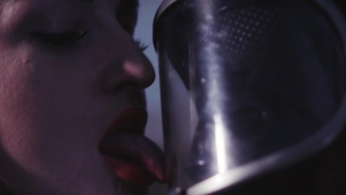 Vivienne Lamour Pleasure And Pain Intertwined Manyvids