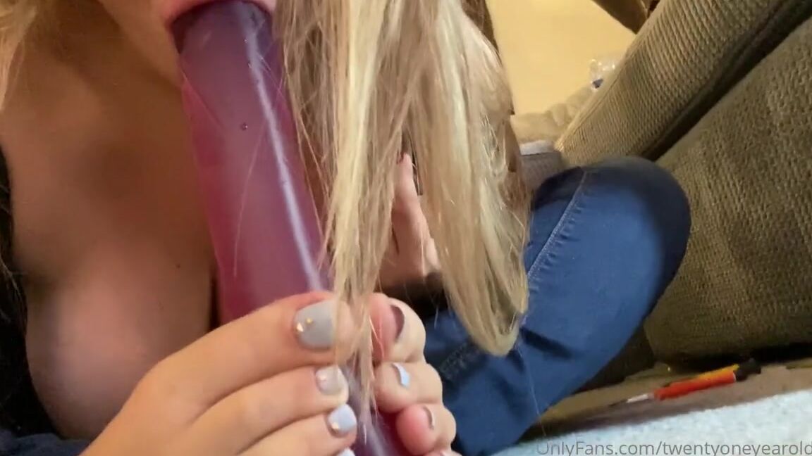 Finebritishfeet Nicknamed Tickletoesuk 07 15 2020 Onlyfans Video Sucking That Big Ol Dick And Getting My Toes Involved