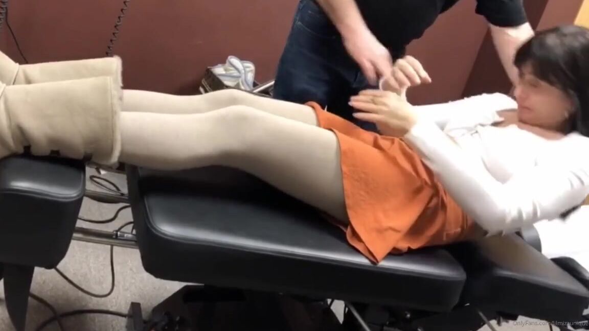 Lilmizzunique Nicknamed Lilmizzunique Onlyfans All This Traveling I Was In Dire Need Of An Adjustment 7