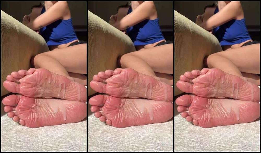 Maxi Rose Nicknamed Cutestickyfeet 09 27 2024 Onlyfans Video Cum On Feet Pov You Just Shot A Huge Load All Over My Soles