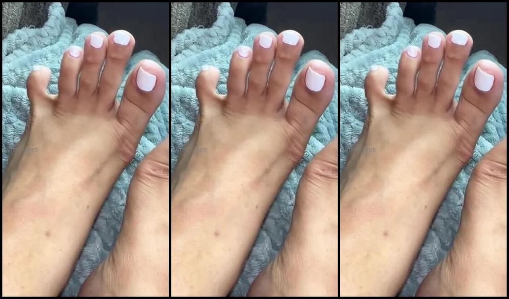 Goddess Rosie Nicknamed Luvmy Feet 04 18 2024 Onlyfans Video Up Close