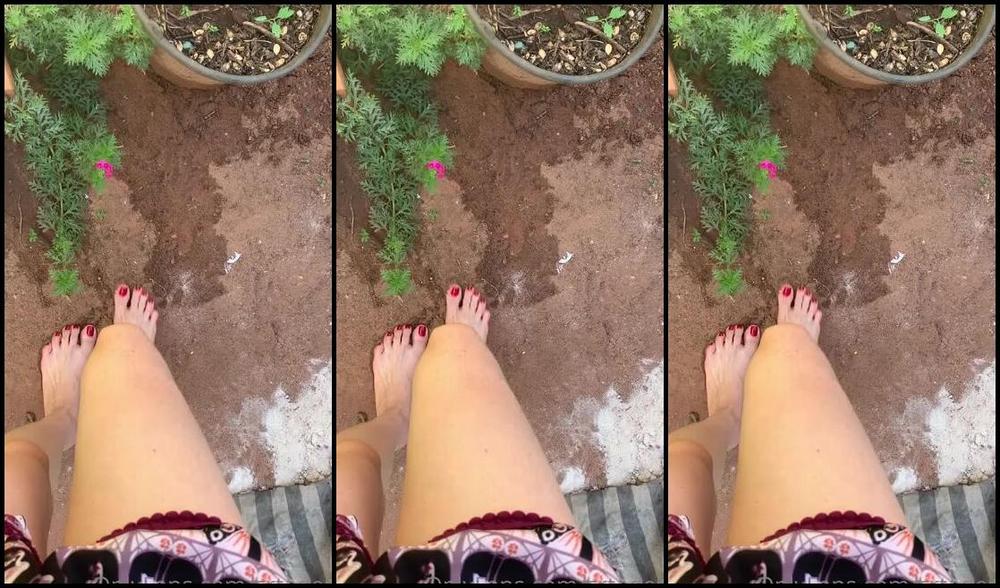 Srta Dess Nicknamed Srtadess 07 18 2021 Onlyfans Video Do You Like To See Dirty Soles Gosta De Ver As Solas Sujas