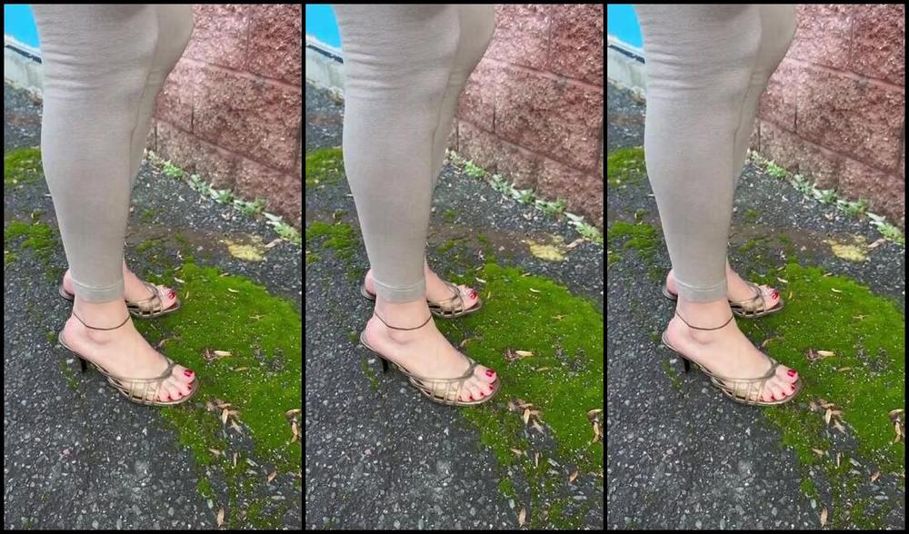 Lilmisdry Nicknamed Lilmisdry Foot Fetish 01 14 2024 Onlyfans Video New Video Modeling My New Custom Made Leather Gold Moore Heels I Just Love Them