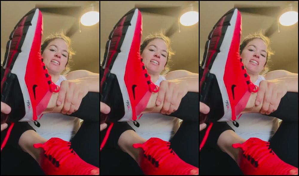 Thehappy Soles Nicknamed Thehappy Soles 04 22 2025 Onlyfans Video Someone Needs These Kb Socks 1080P