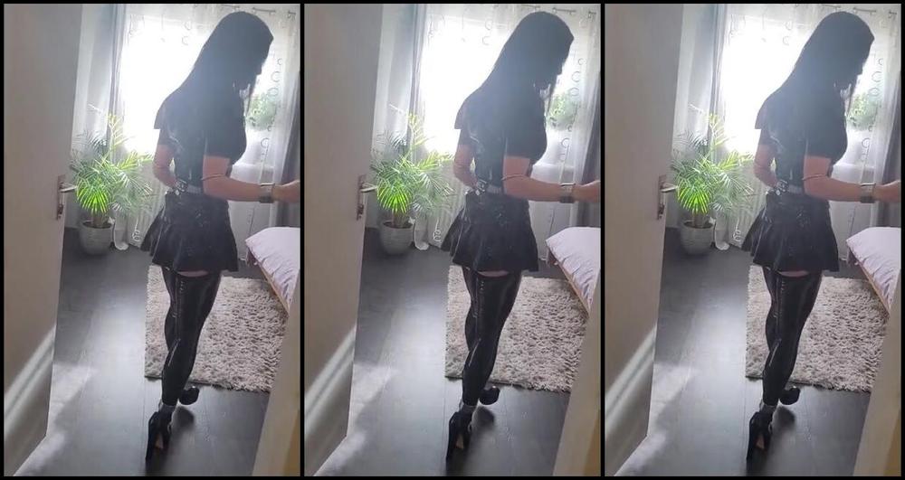 Sophie X Elodie Nicknamed Sophie X Elodie 02 05 2024 Onlyfans Video Zu Hause In Meinem Latexcatsuit