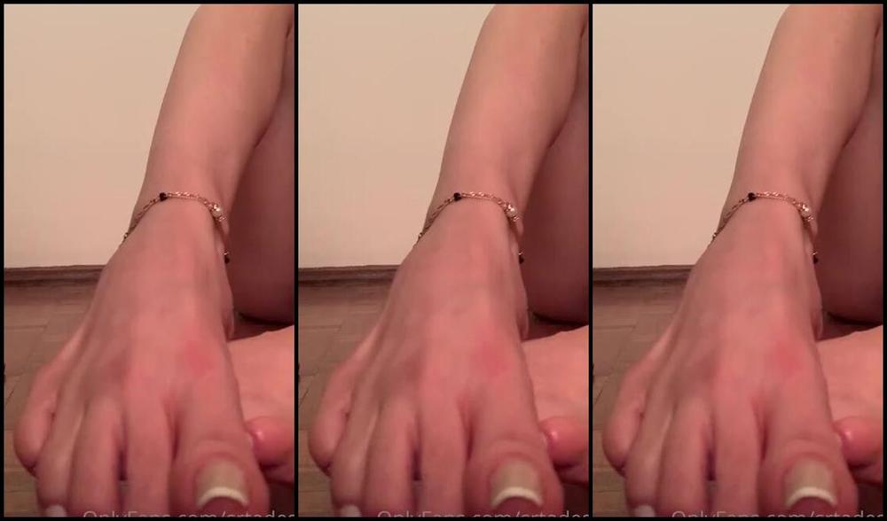 Srta Dess Nicknamed Srtadess 06 10 2021 Onlyfans Video Meus Pes Na Tua Boca Essa Seria Uma Otima Forma De Terminar A Noite