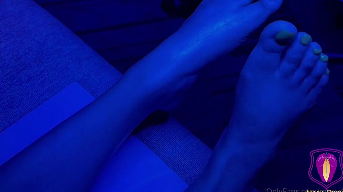 Macy Divine Nicknamed Macydivine 10 08 2023 Onlyfans Video Are My Feet The Secret To Igniting Your Desires