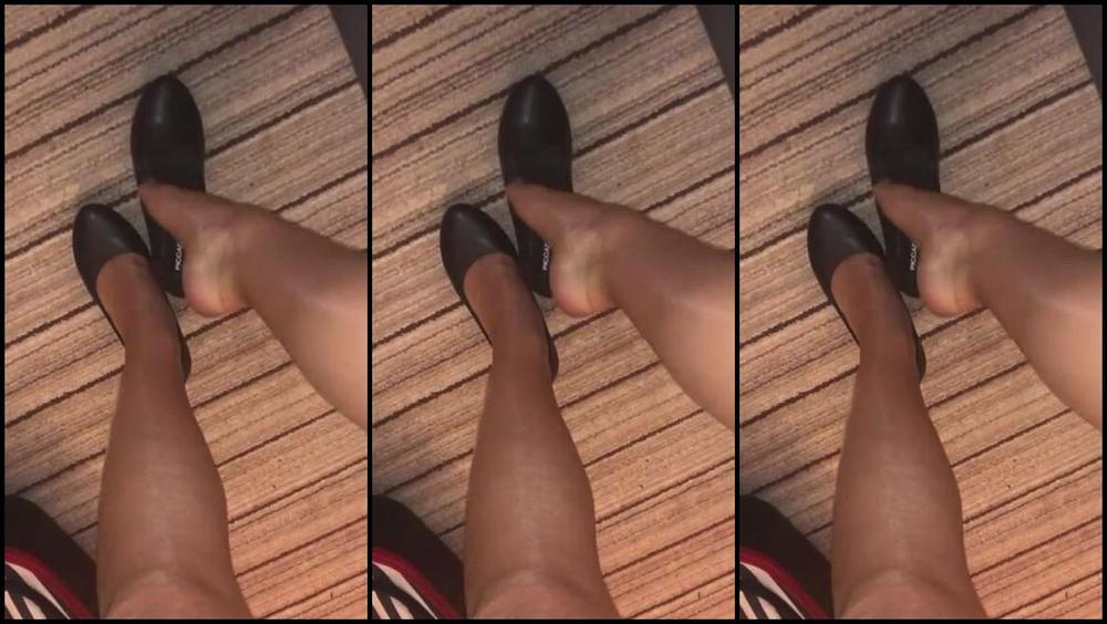 Naughty Nylons Nicknamed Naughtynylons Onlyfans New Shoes And A New Pair Of Nylons Can T Wait To Make Them Heavily Scented